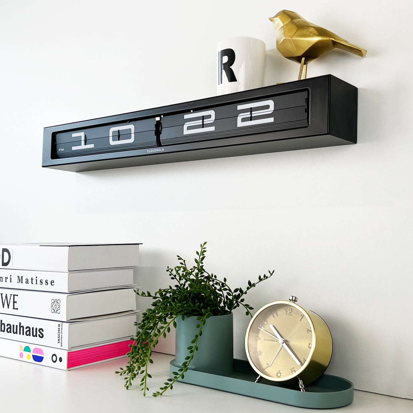 Timeline Black AM/PM - Flip Clock - Flip Clock - Floating Display Shelve -Functional Art